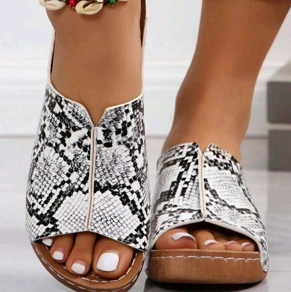 New Women Snake/Leopard Print Sandals Slippers With Thick Anti-Slip Soles - Picture 4 of 8